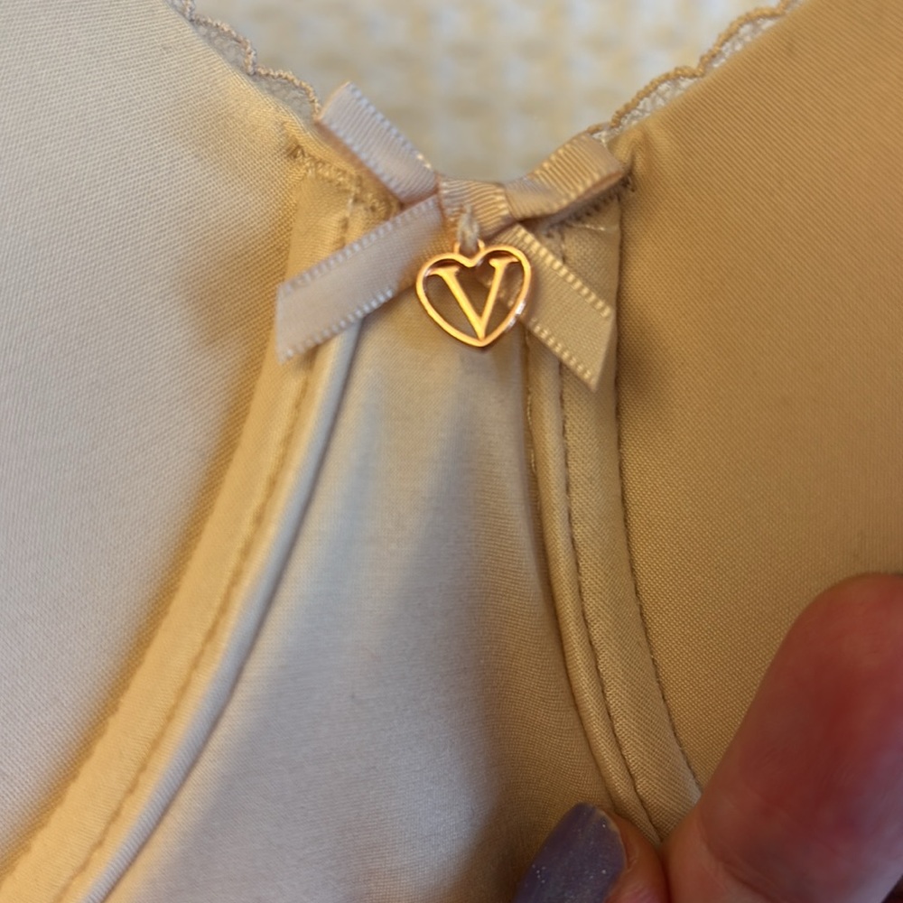 NEW! $50 VICTORIA’S SECRET 38DD(E) Lightly Lined Demi Bra BEIGE Padded Underwire - Picture 9 of 15